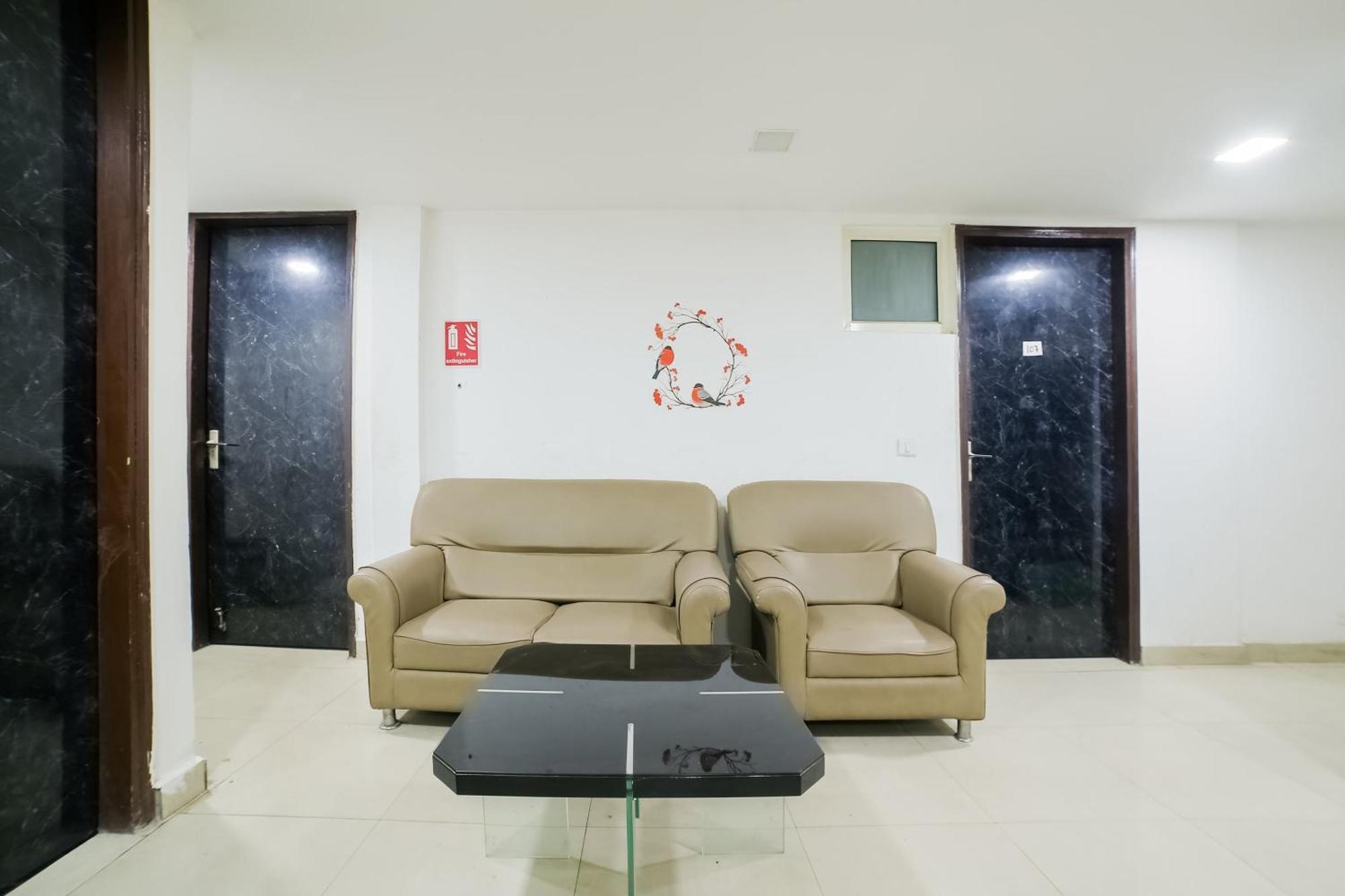 My Comfortable Hotel ニューデリー エクステリア 写真