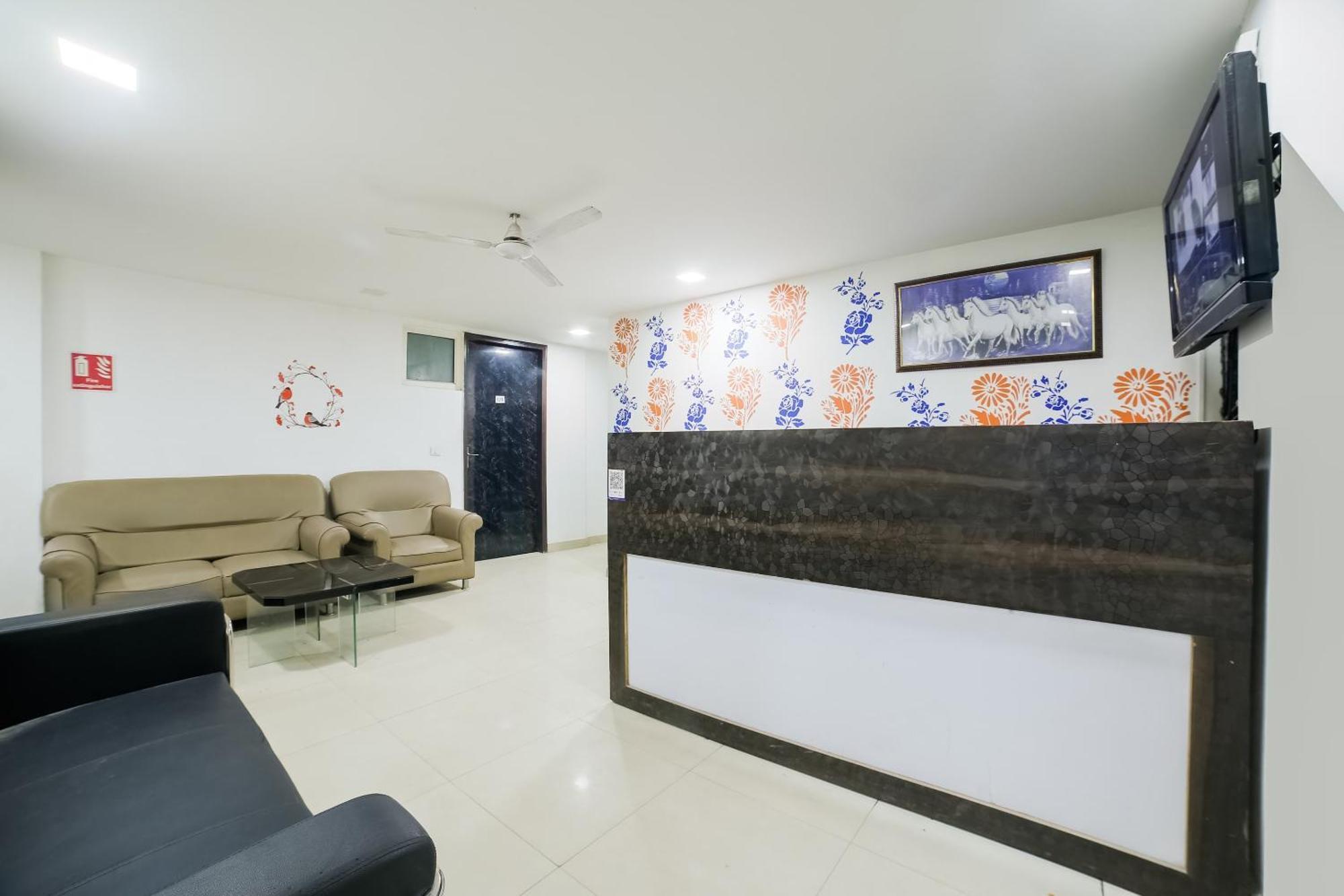 My Comfortable Hotel ニューデリー エクステリア 写真