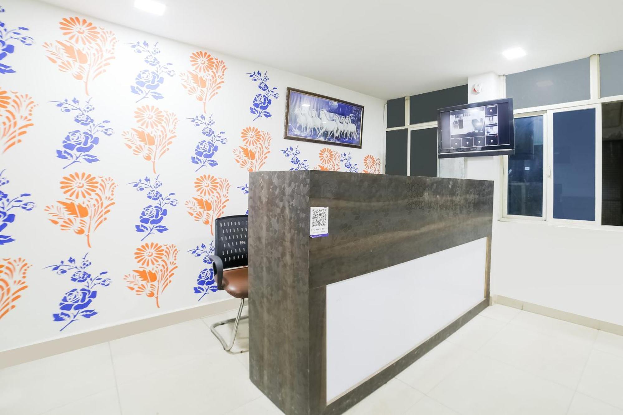 My Comfortable Hotel ニューデリー エクステリア 写真