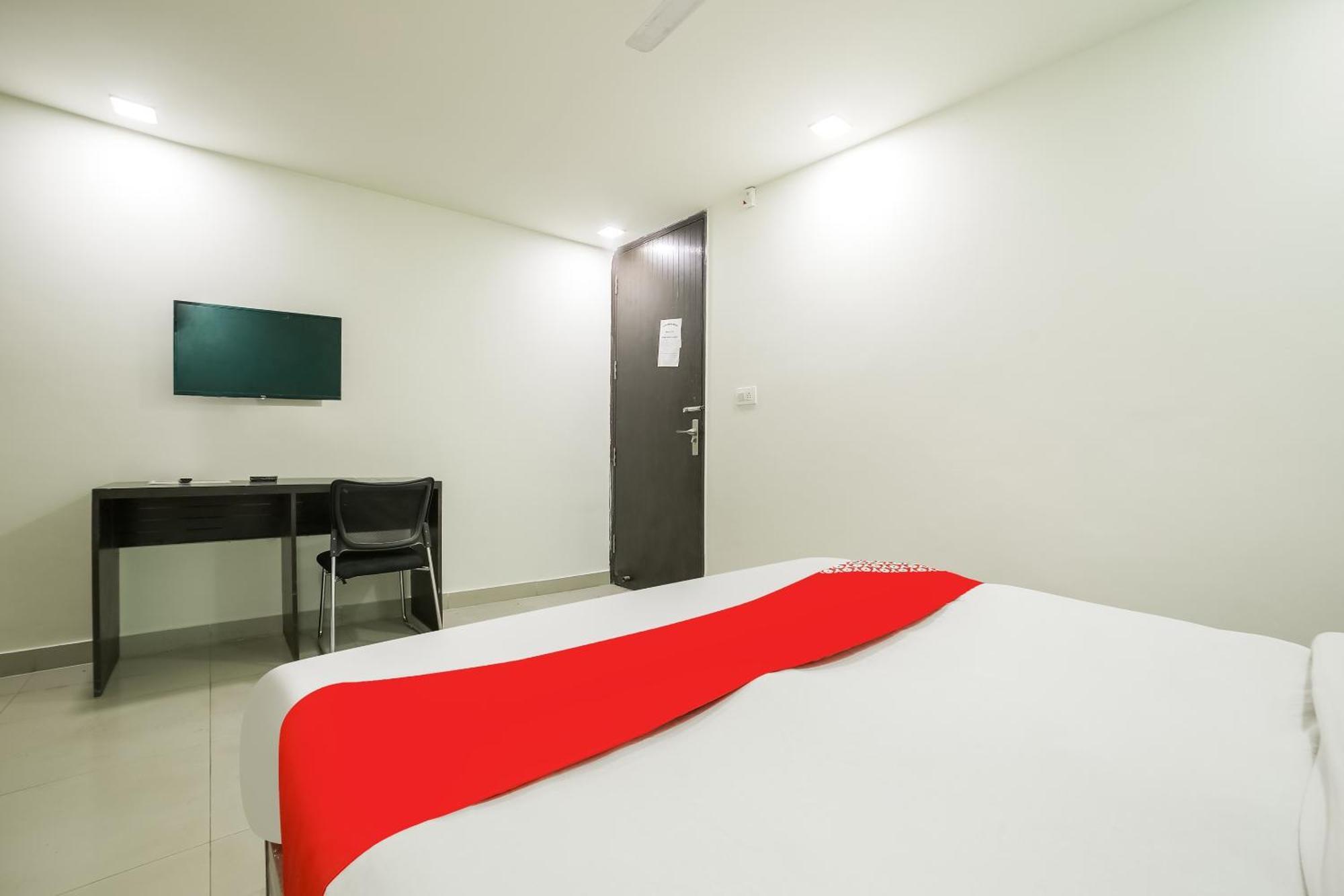 My Comfortable Hotel ニューデリー エクステリア 写真