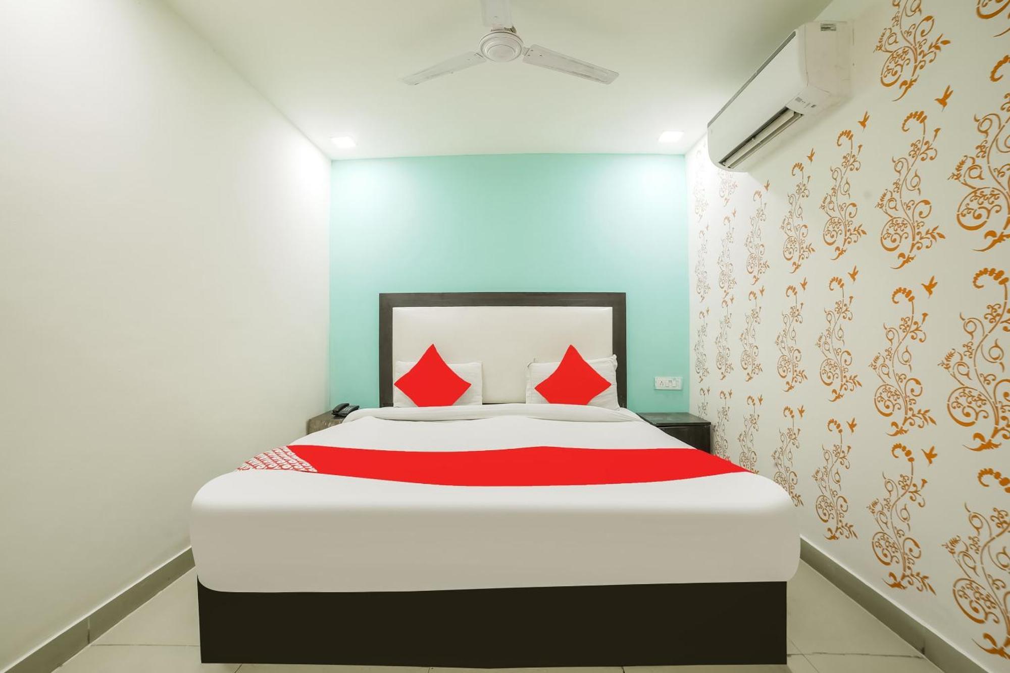 My Comfortable Hotel ニューデリー エクステリア 写真