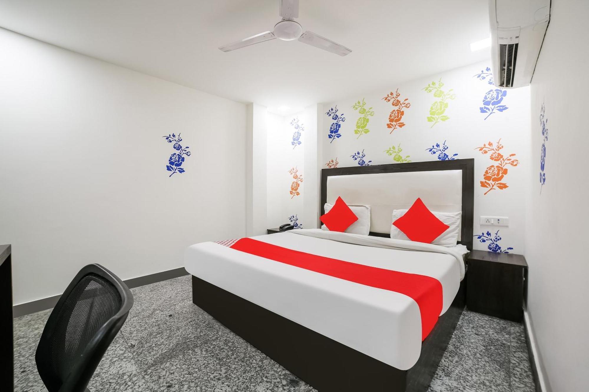 My Comfortable Hotel ニューデリー エクステリア 写真